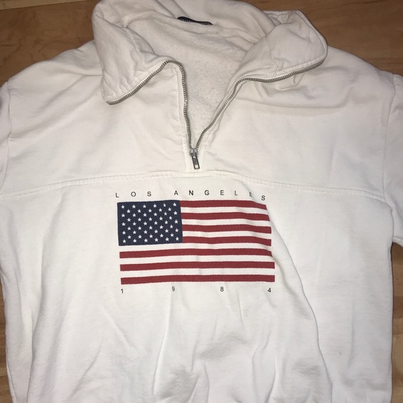 Brandy Melville Sweater - Picture 2 of 3